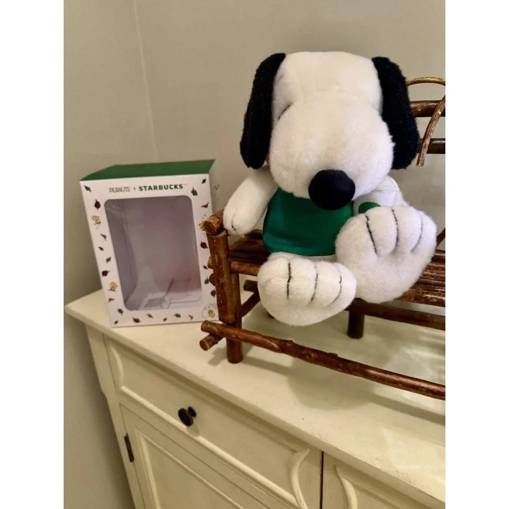 Starbucks Peanuts Collab Snoopy Barista Plush 2026 Limited Edition White Green